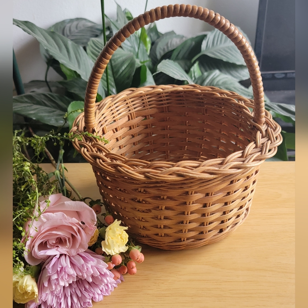 Woven Natural Brown Handled Basket - Rustic Storage & Decor